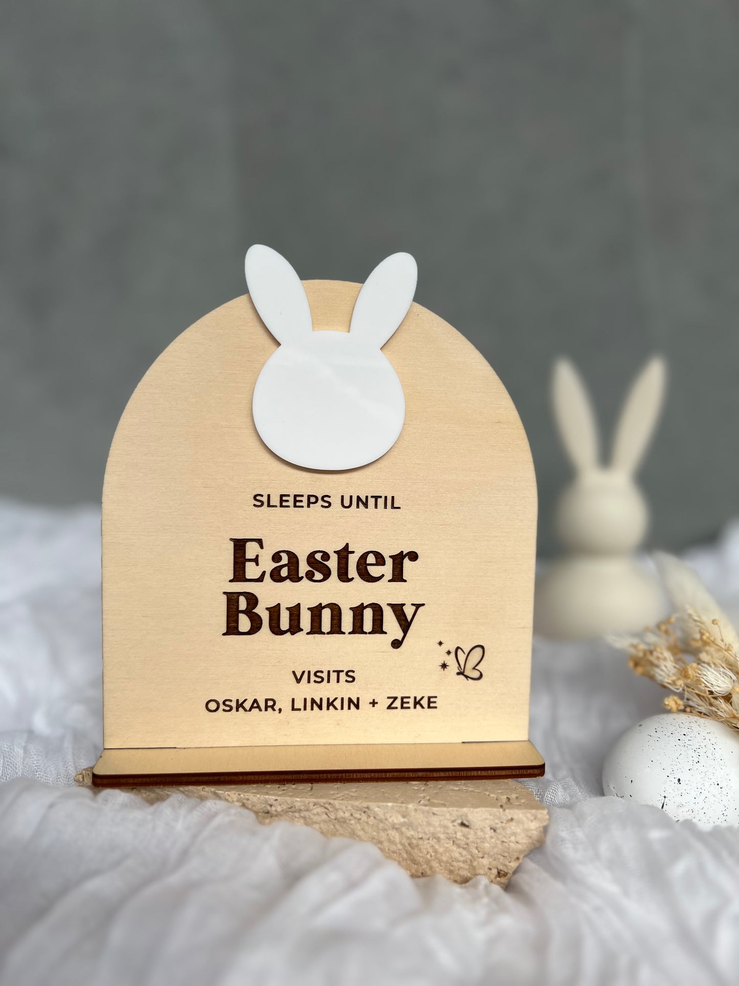 Sleeps Until Easter Bunny Arrives Plaque