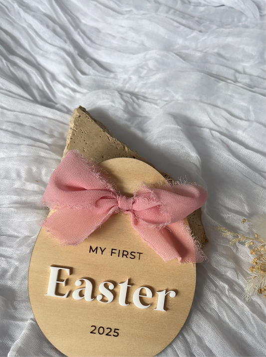 Bowtiful Easter Plaque