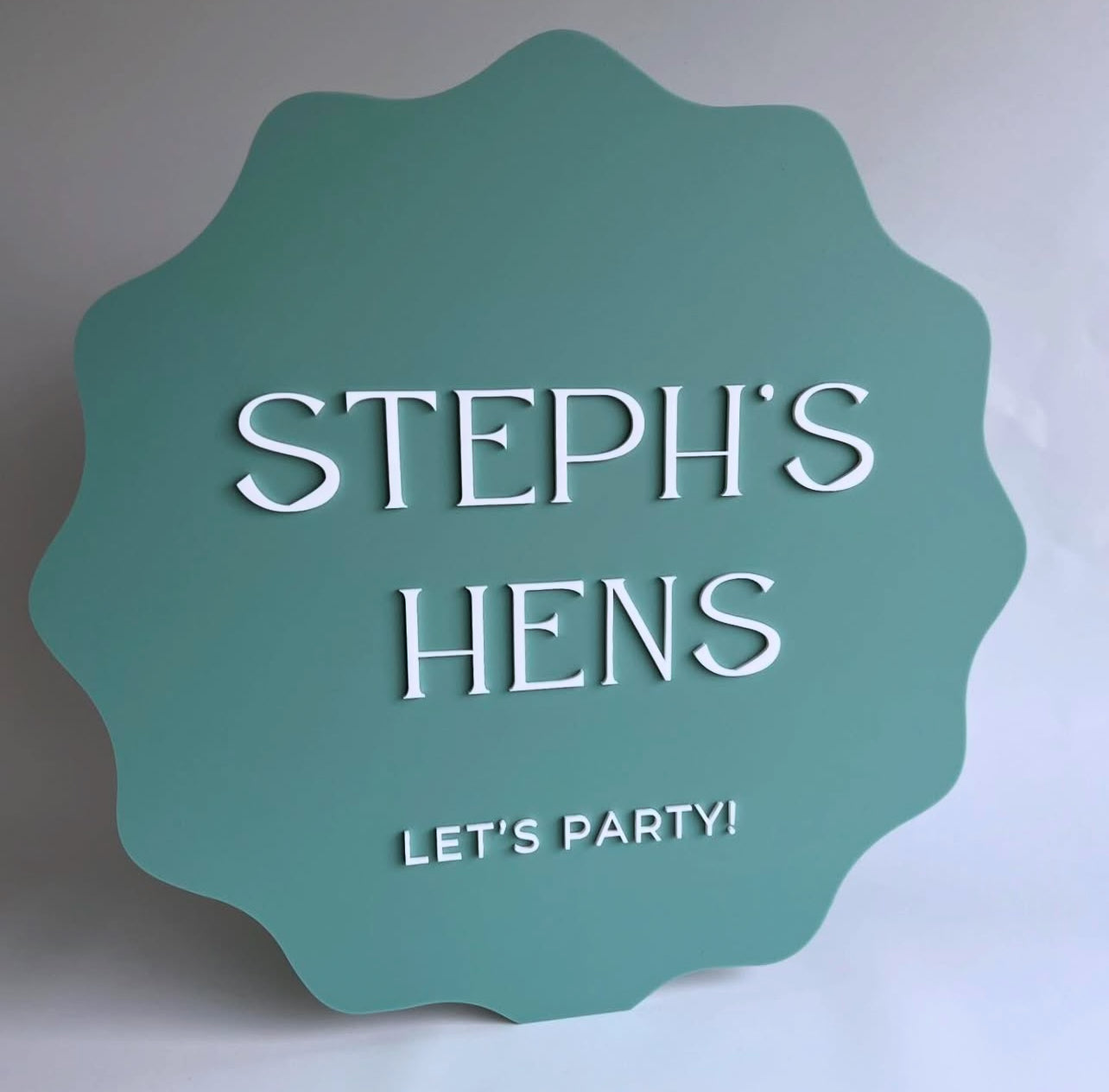 Round Wavey Table Top Sign